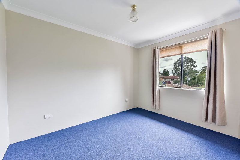 8/18 Sturt Street, Campbelltown NSW 2560, Image 2