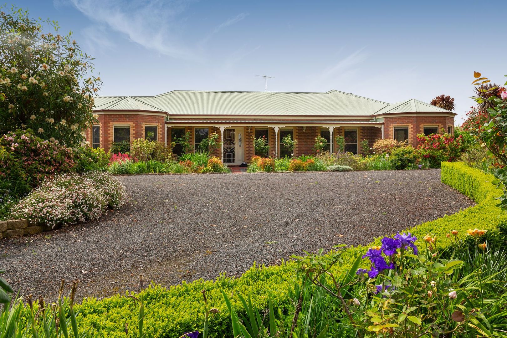 265 Mountain Road, Gembrook VIC 3783, Image 2
