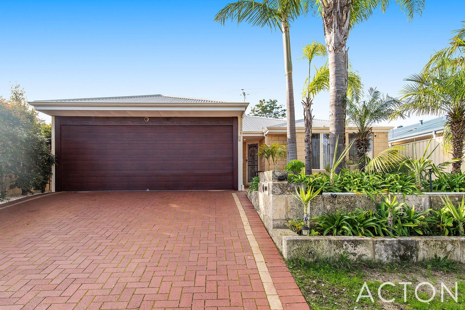 4 bedrooms House in 60A Exchequer Avenue GREENFIELDS WA, 6210