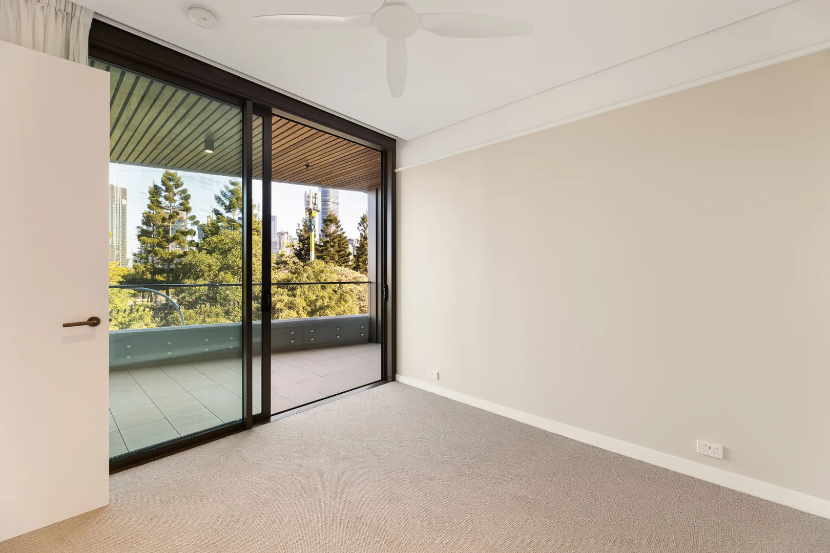 Additional image 8 of 302/470 Main Street, Kangaroo Point QLD 4169