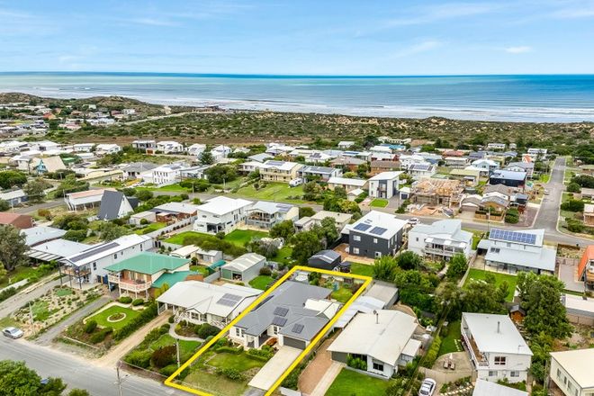 Picture of 27 Castle Avenue, GOOLWA BEACH SA 5214