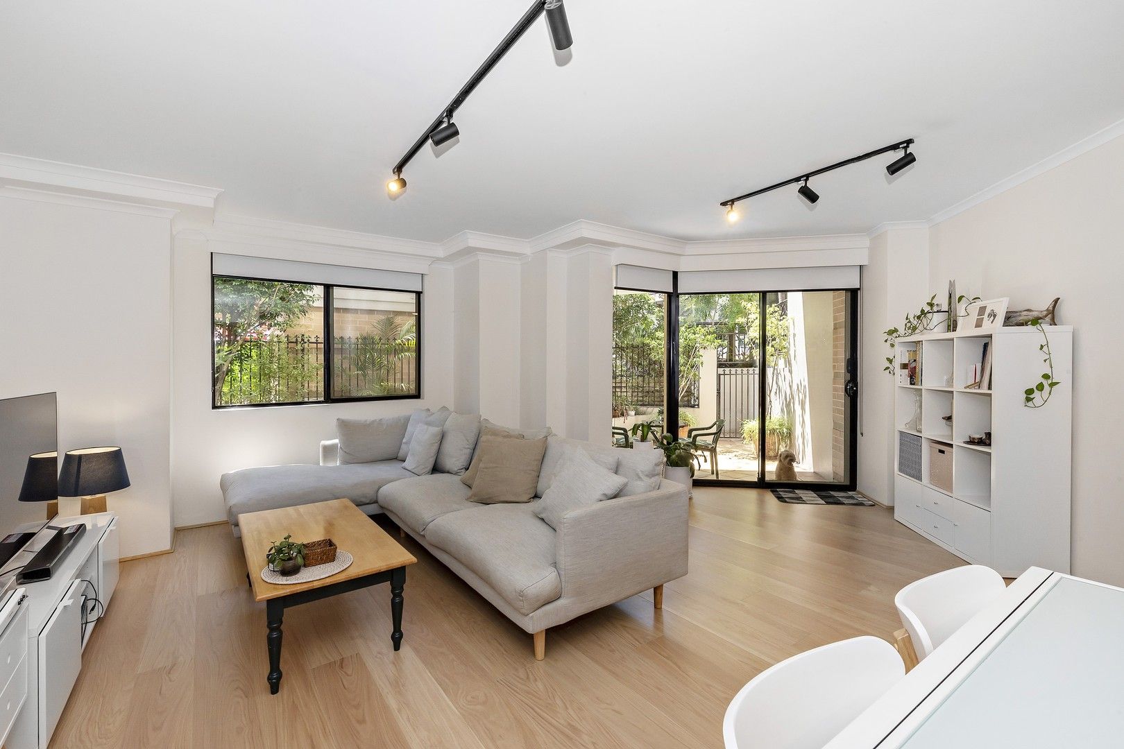 2 bedrooms Apartment / Unit / Flat in 2/1 Rosebery Place BALMAIN NSW, 2041