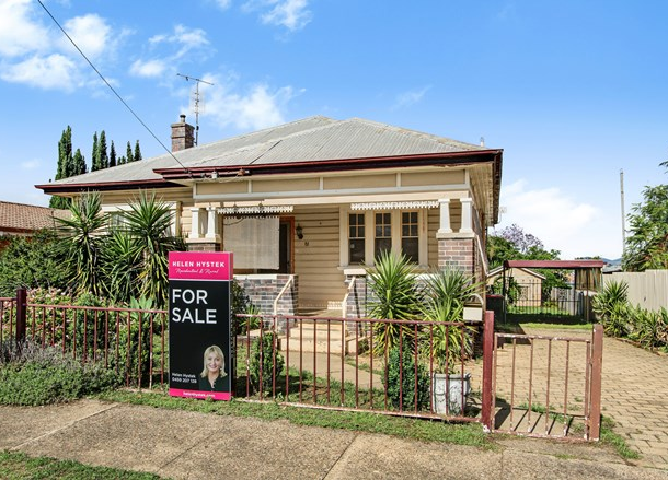 81 Crown Street, West Tamworth NSW 2340