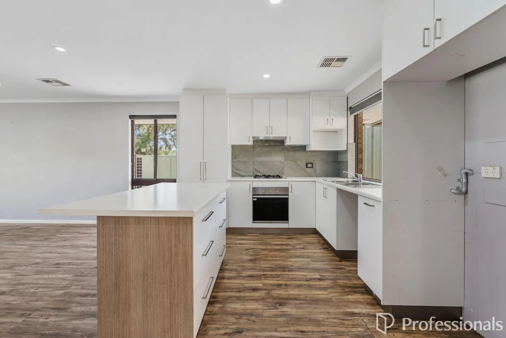 Additional image 3 of 6 Burtonia Way, Forrestfield WA 6058