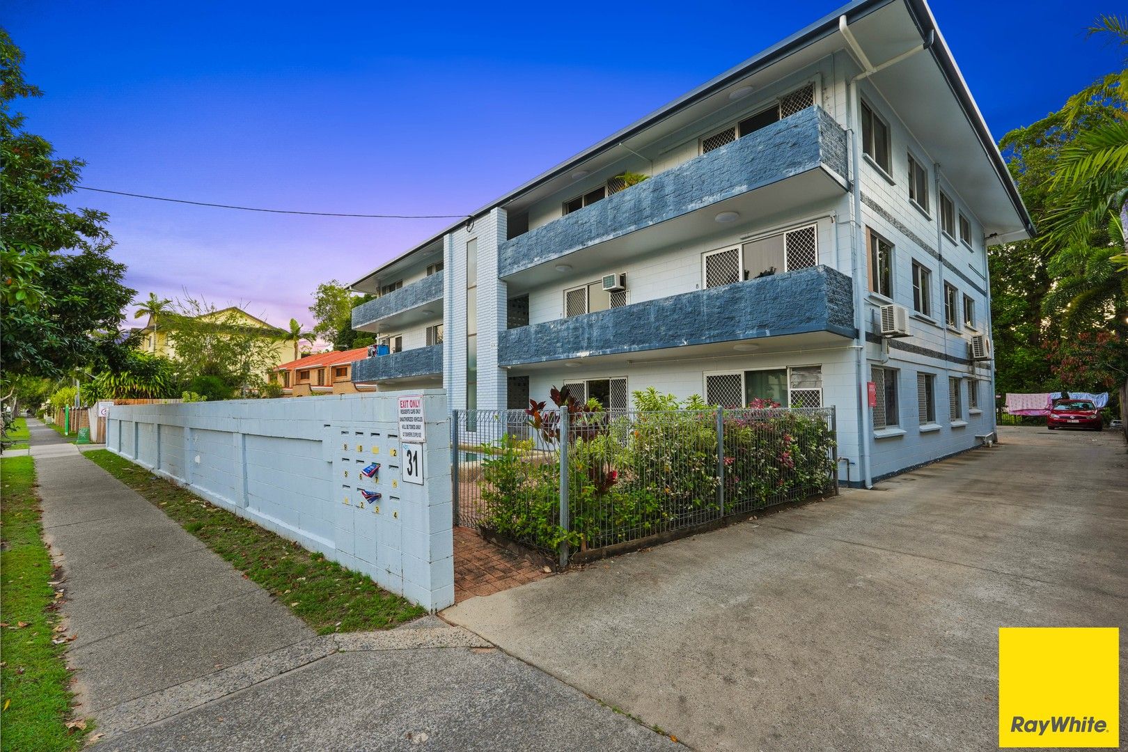 2 bedrooms Apartment / Unit / Flat in 8/31 Digger Street CAIRNS NORTH QLD, 4870