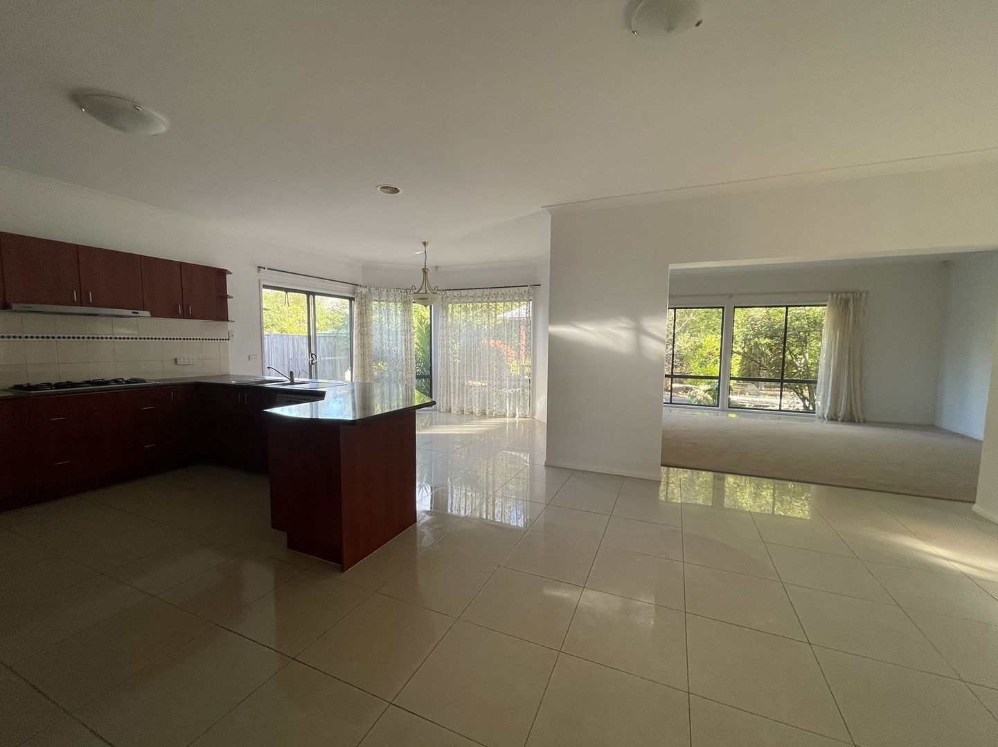 7 Crystal Court, Sanctuary Lakes VIC 3030 House For Rent Domain