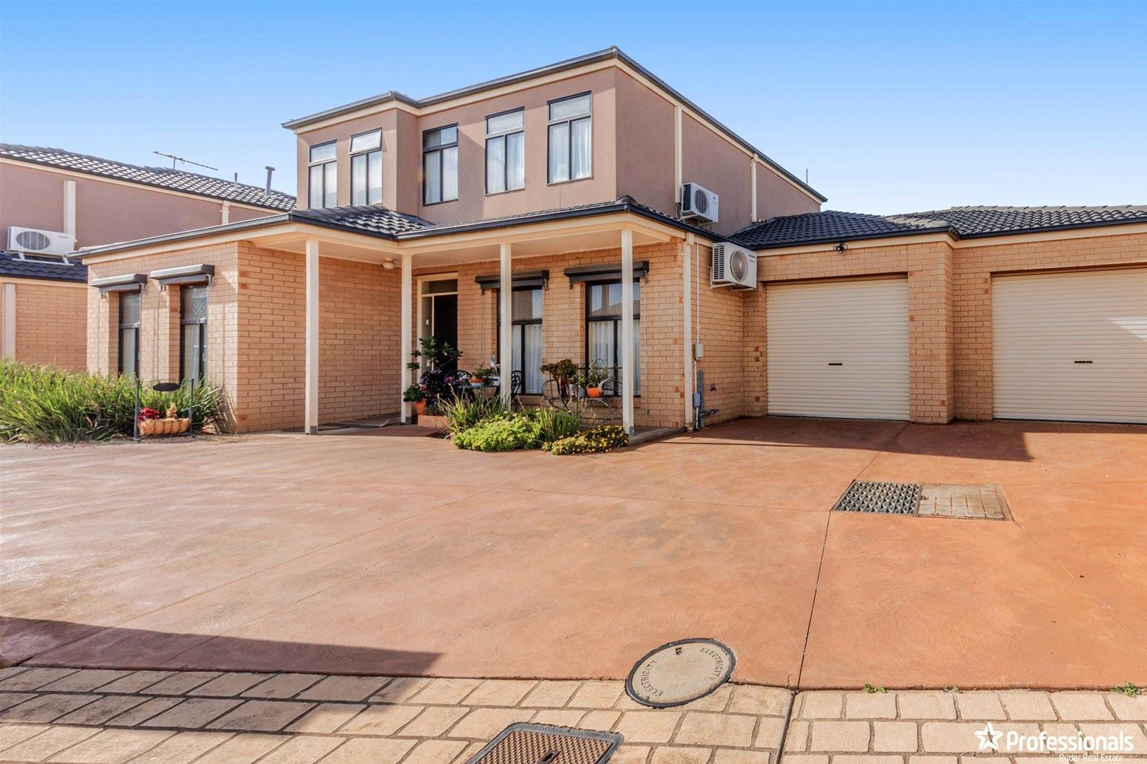 1/11 Merrijig Court, Kurunjang VIC 3337, Image 0