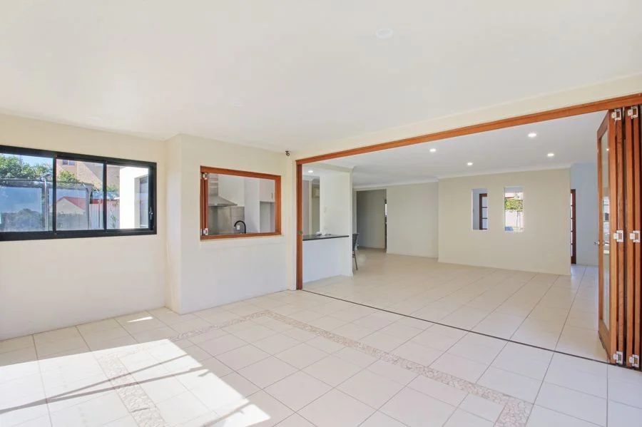 Additional image 5 of 91 Silky Oak Crescent, Carindale QLD 4152