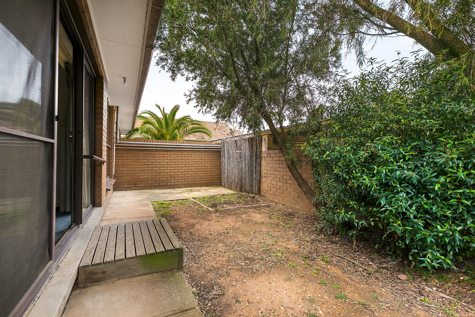 2 bedrooms Villa in 1/31 Coburg Street COBURG VIC, 3058