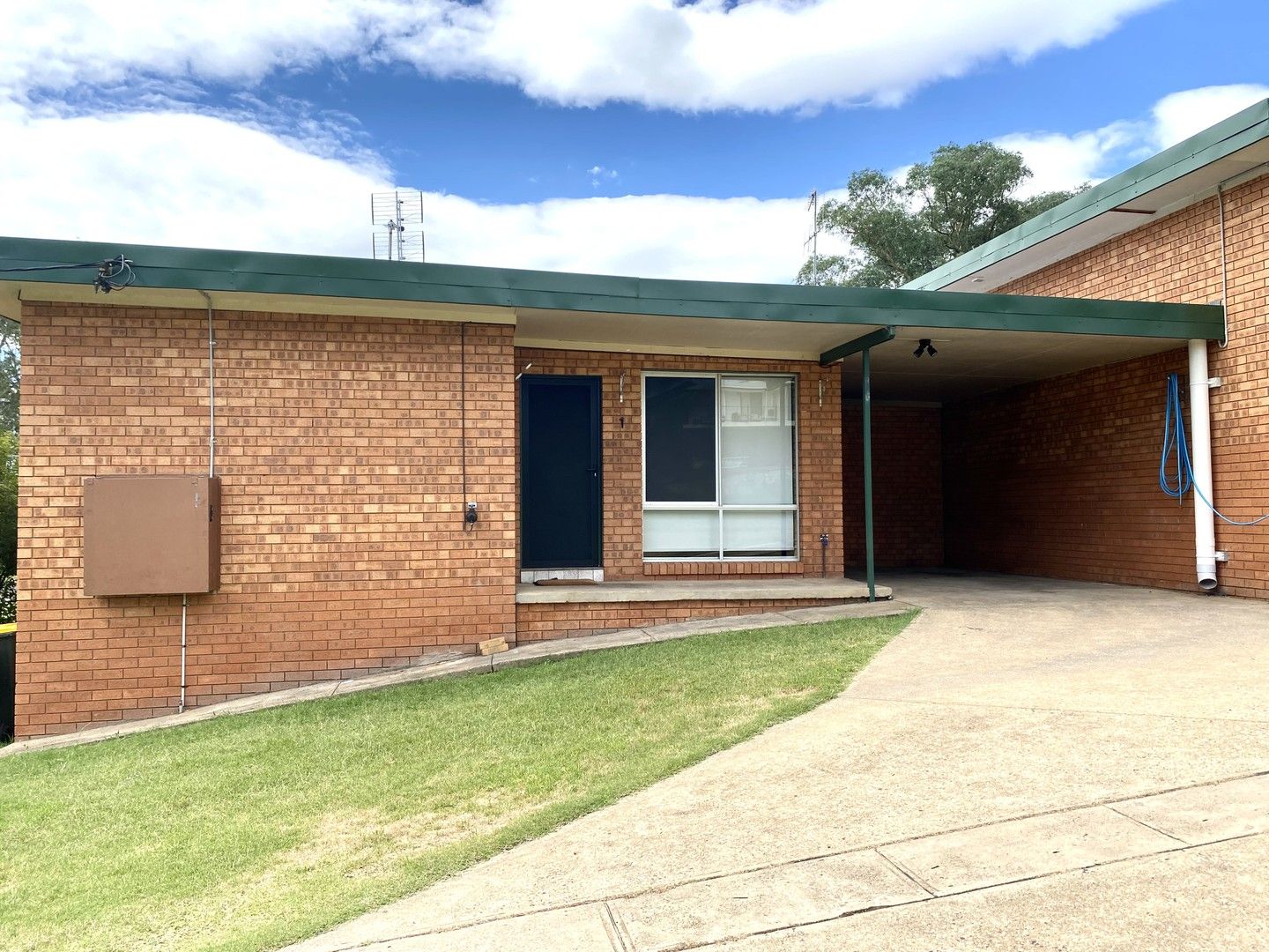1/71 Taragala Street, Cowra NSW 2794 House For Rent 340 Domain