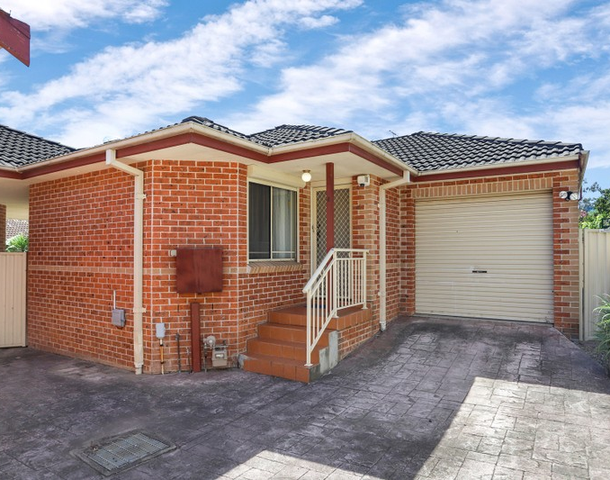 4/67 Girraween Road, Girraween NSW 2145