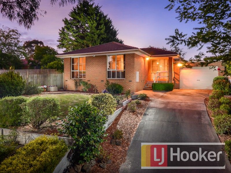 22 Howitt Court, Berwick VIC 3806, Image 0