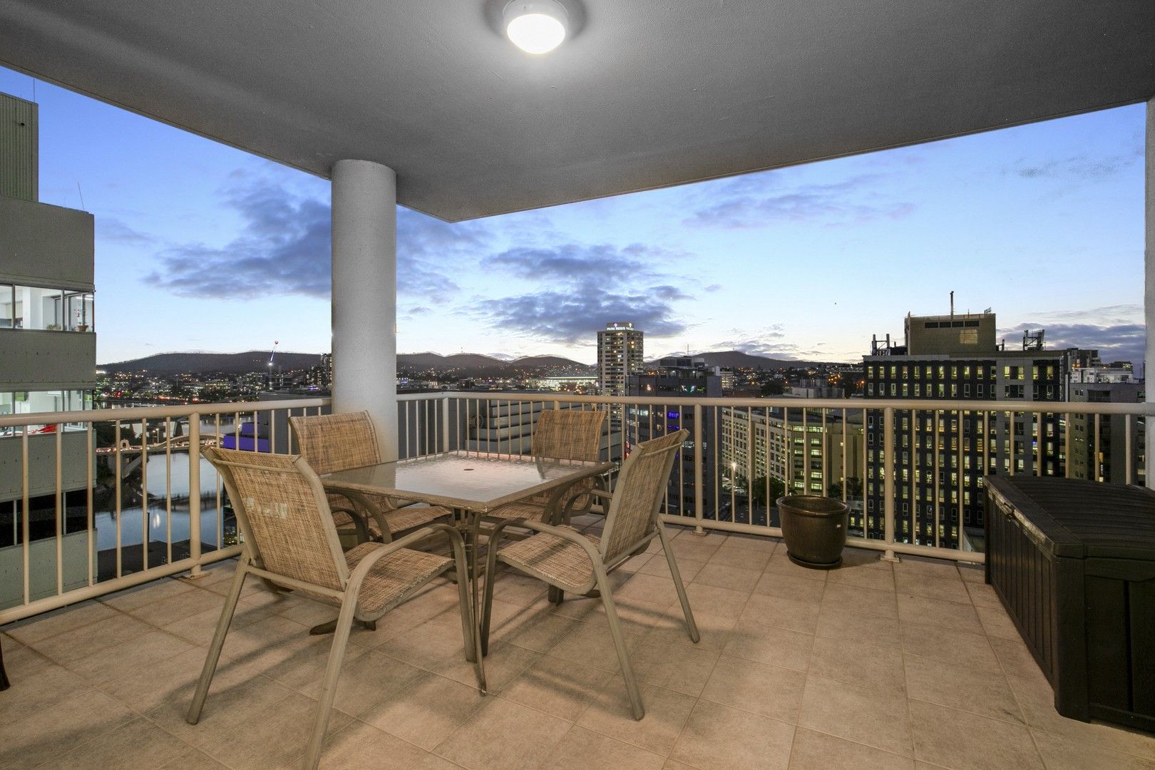 1604/30 Tank Street, Brisbane City QLD 4000, Image 2