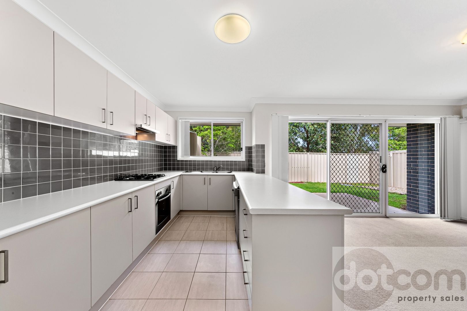 19 Dahlia Avenue, Hamlyn Terrace NSW 2259, Image 2