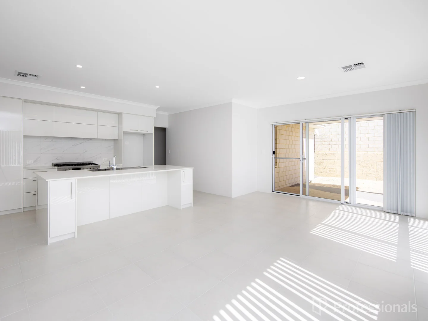 Additional image 9 of 189 Leeward Avenue, Eglinton WA 6034