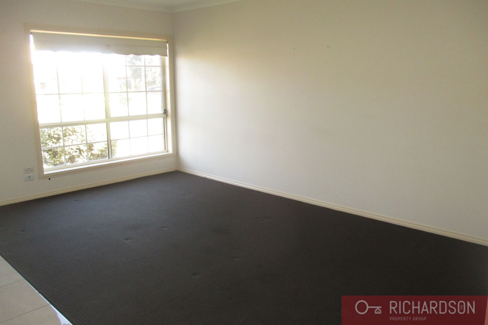 2/4 Albert Place, Hoppers Crossing VIC 3029, Image 2