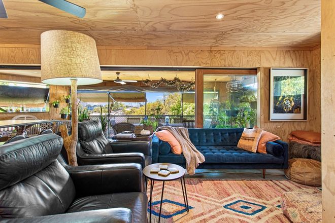 14 Kinloch Avenue Benowa 4217 - Image 4