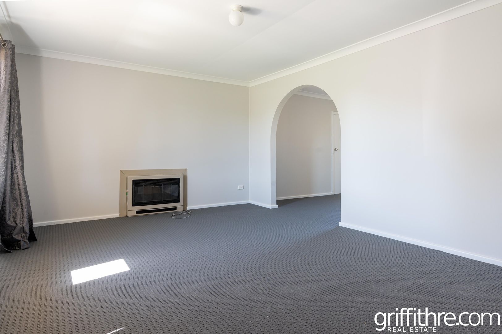 10 Moses Street, Griffith NSW 2680, Image 1