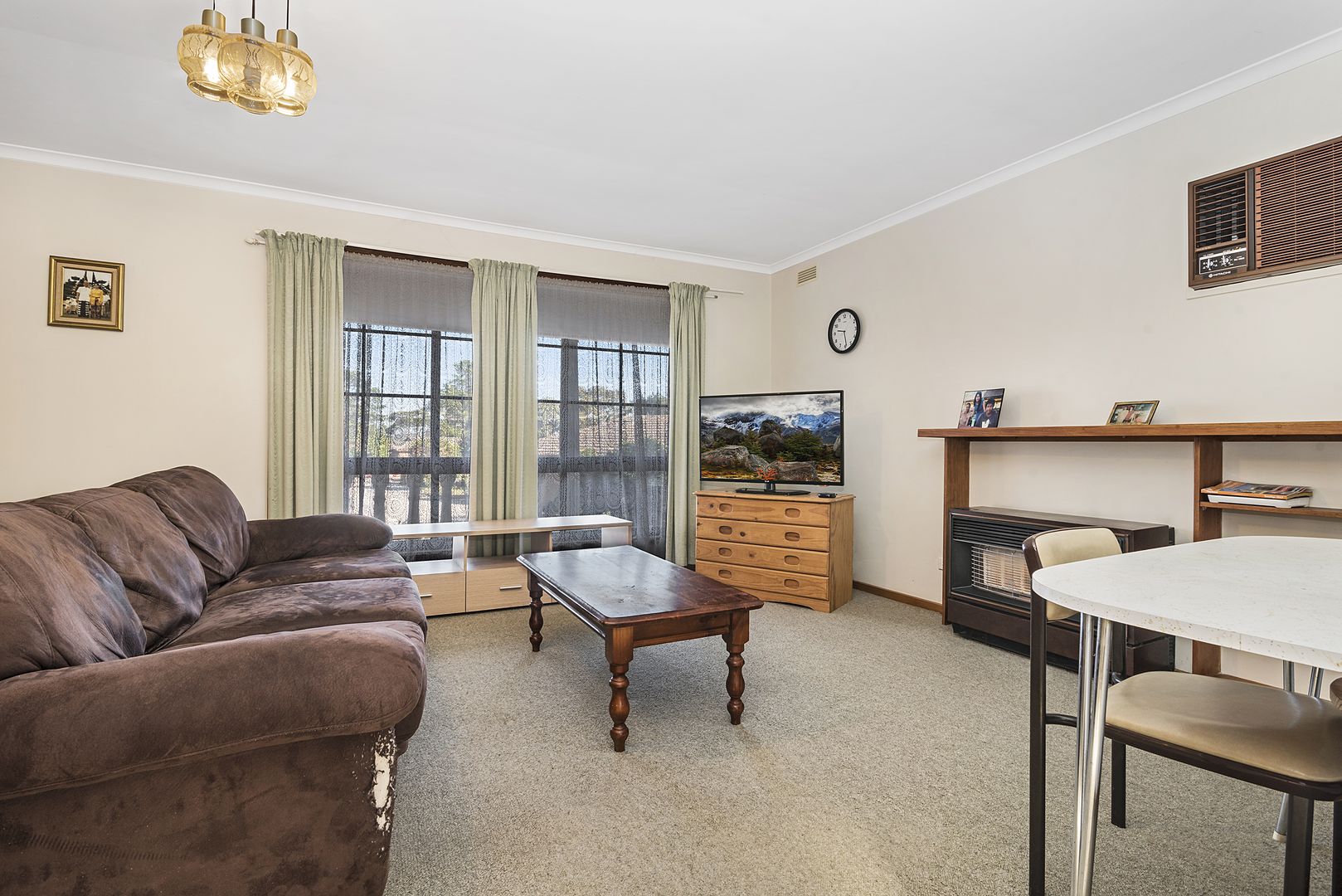 3/7 Carola Court, Kennington VIC 3550, Image 2