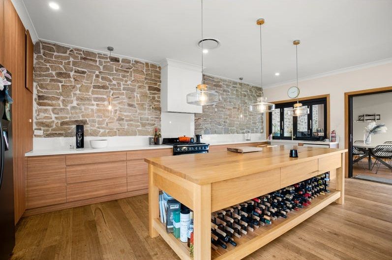 4 bedrooms House in 8 Murrami Avenue CARINGBAH NSW, 2229