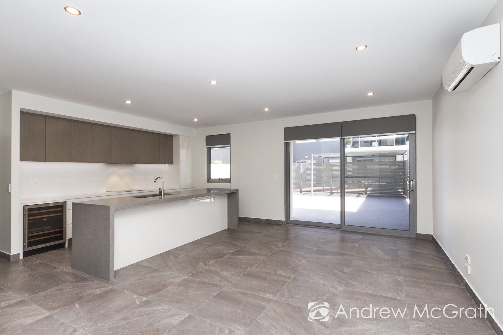 117/55E Caves Beach Road, Caves Beach NSW 2281 Apartment For Rent