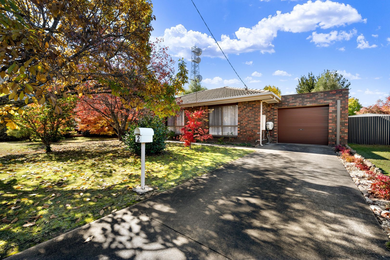 2 Claret Court, Bright VIC 3741, Image 2