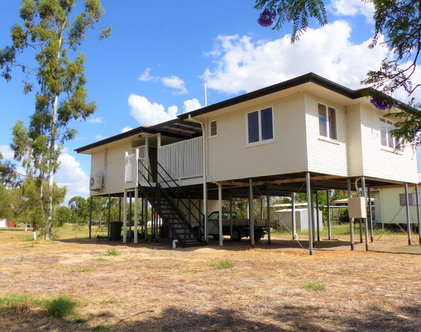 4 Quintin Street, Roma QLD 4455