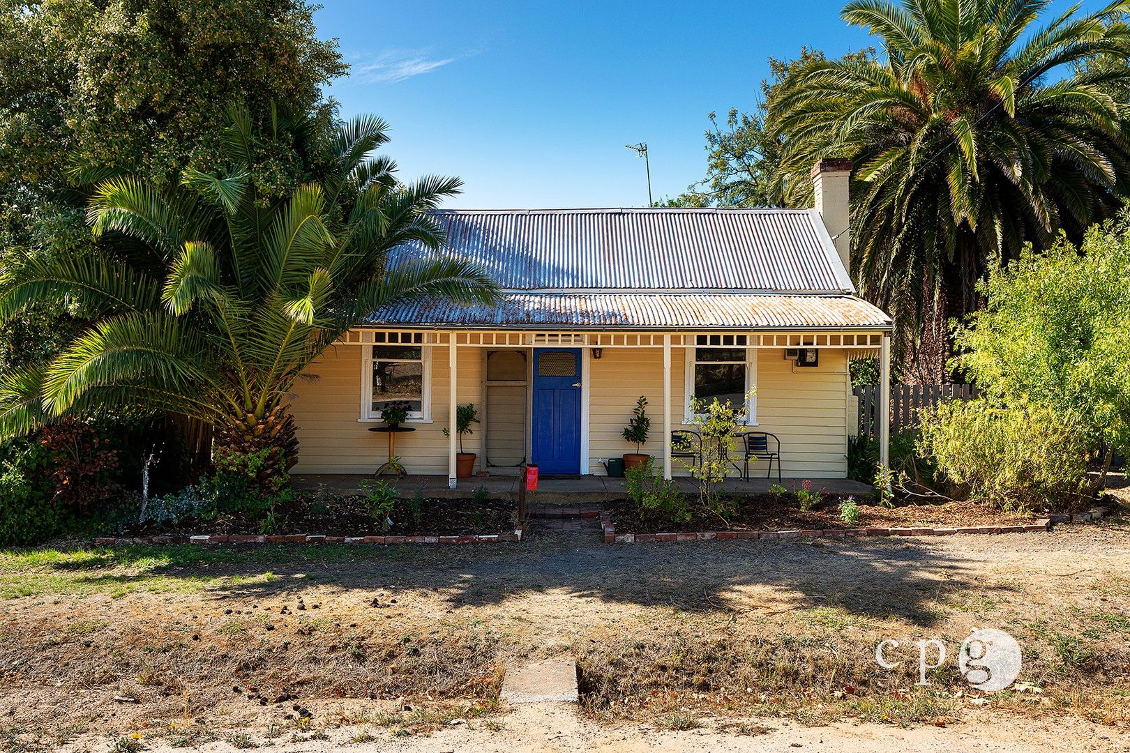 2 bedrooms House in 33 Hunter Street CASTLEMAINE VIC, 3450