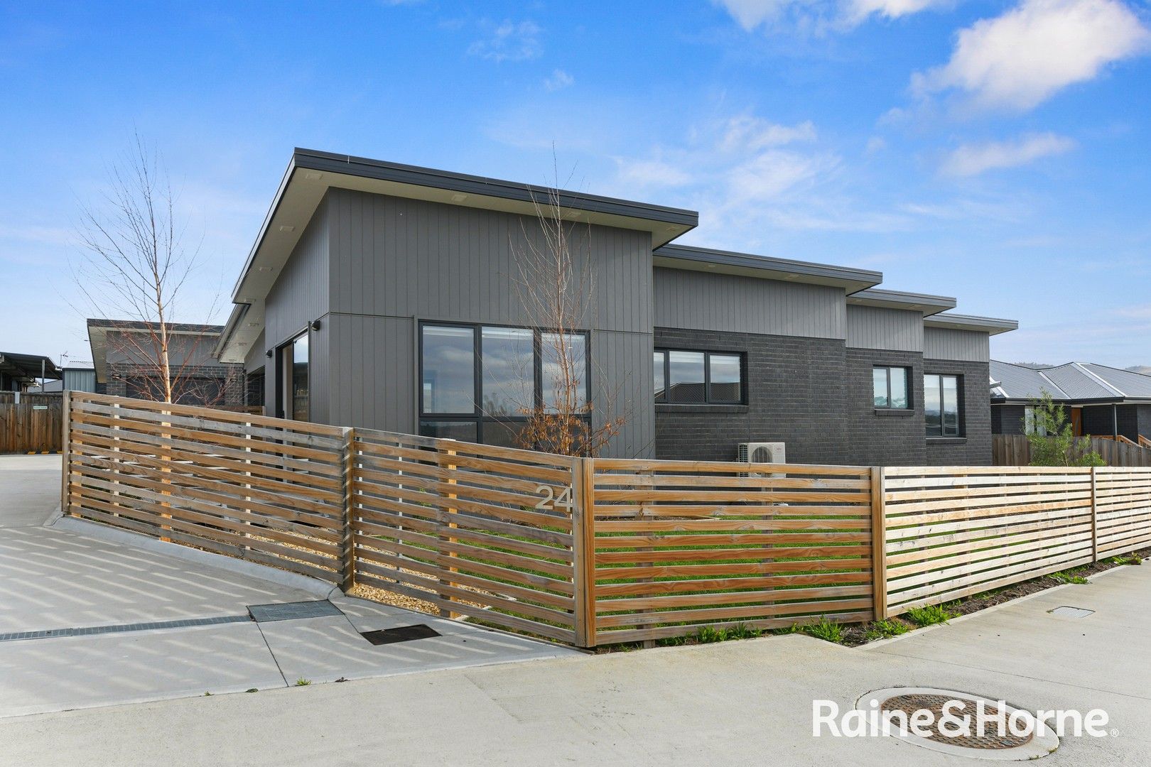 1/24 Heron Crescent, Midway Point TAS 7171, Image 2