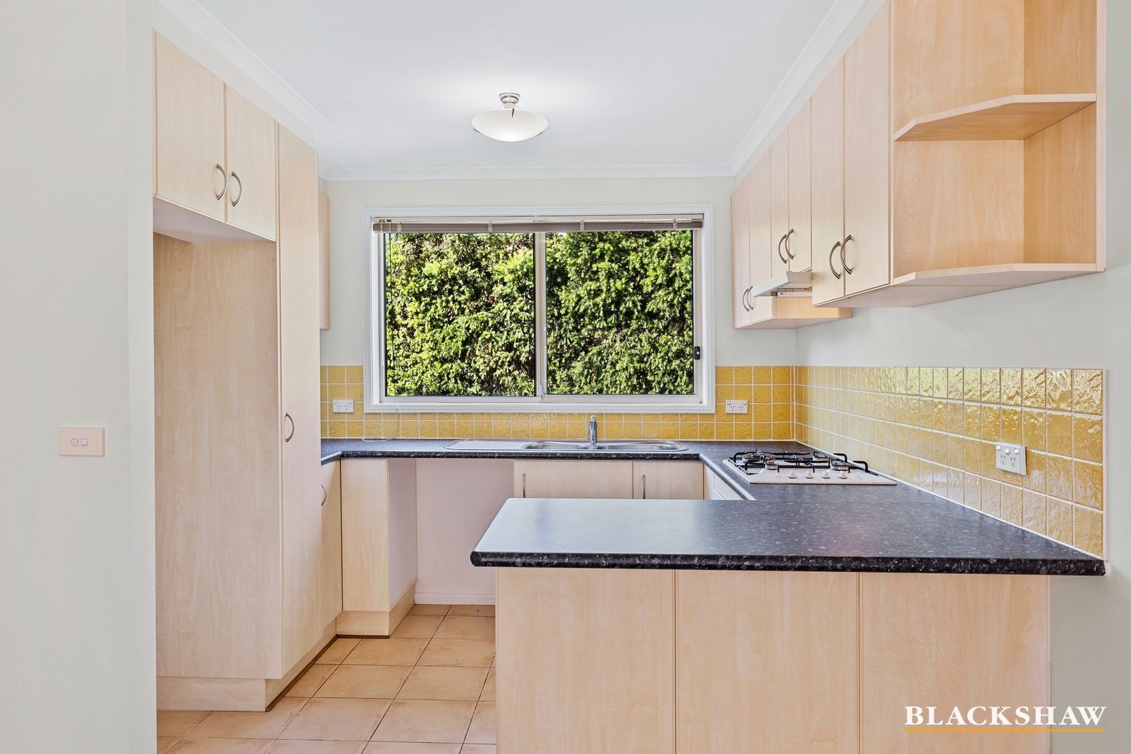 6/6 Mowatt Street, Queanbeyan NSW 2620, Image 2