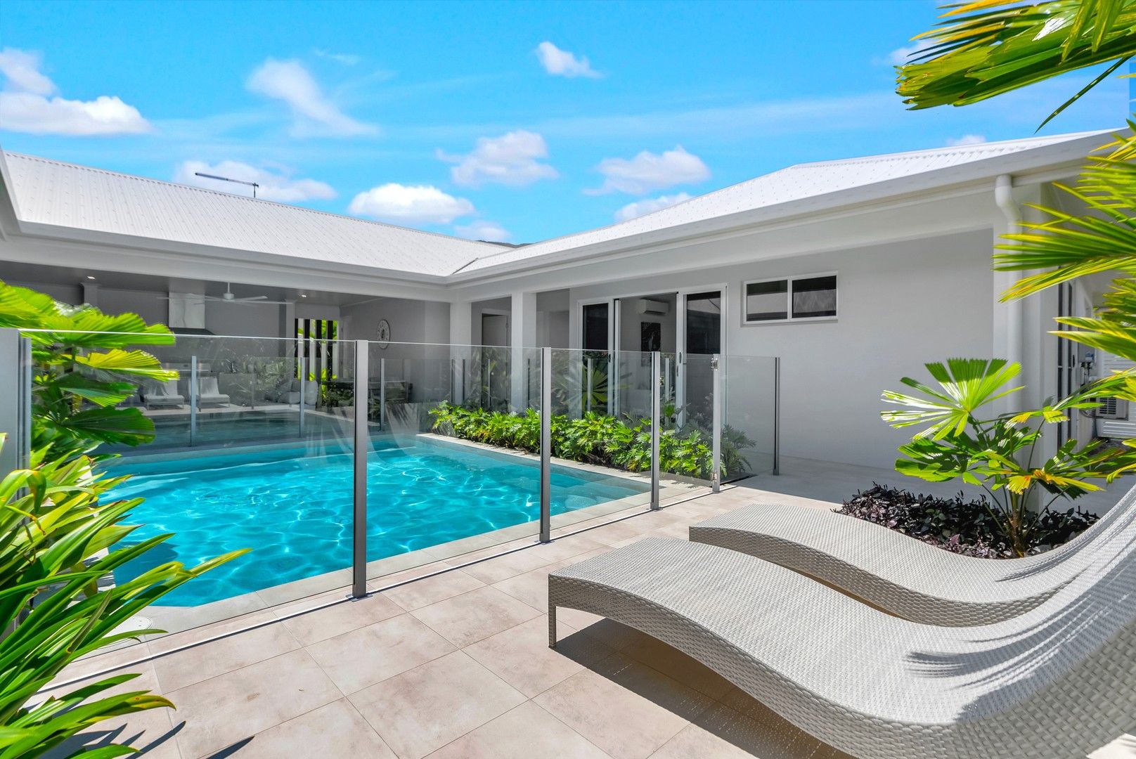 3 bedrooms House in 20 Seaside Parade PALM COVE QLD, 4879