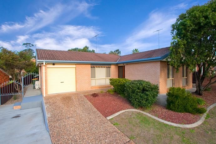 8 Medwin Place, Quakers Hill NSW 2763