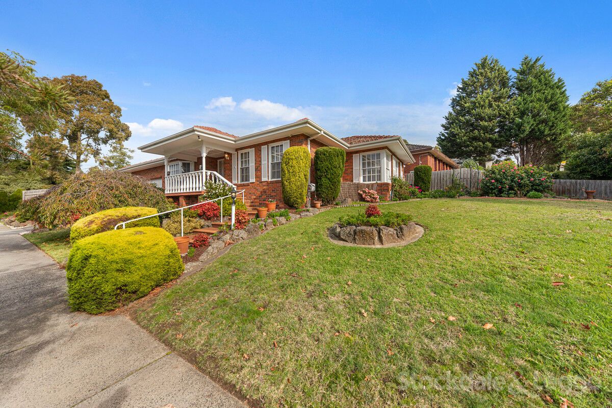 6 Petronella Avenue, Wheelers Hill VIC 3150, Image 2