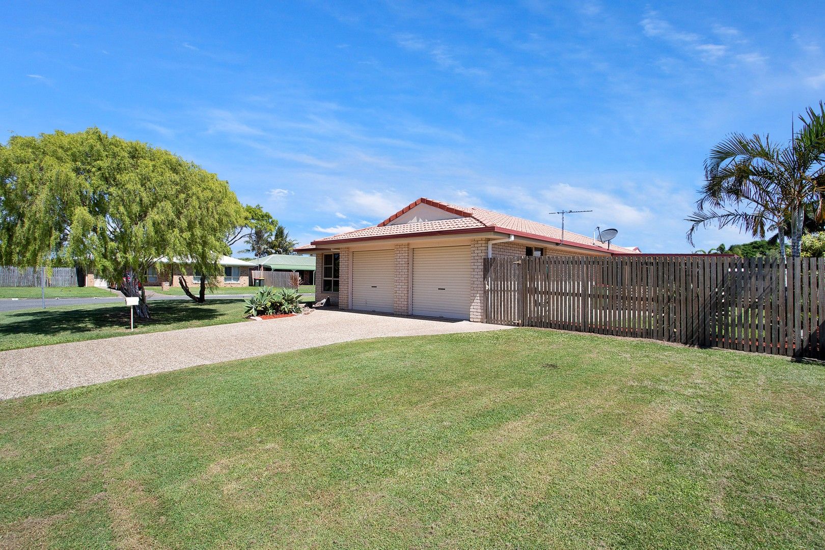 1 Skye Court, Beaconsfield QLD 4740, Image 0