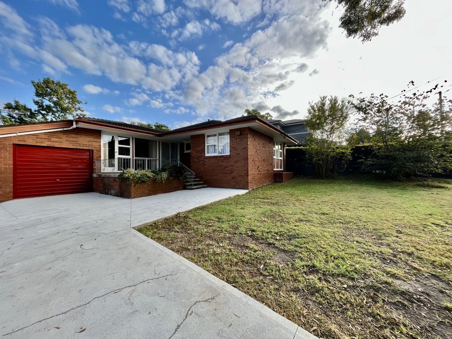 3 bedrooms House in 31 Warwick Parade CASTLE HILL NSW, 2154