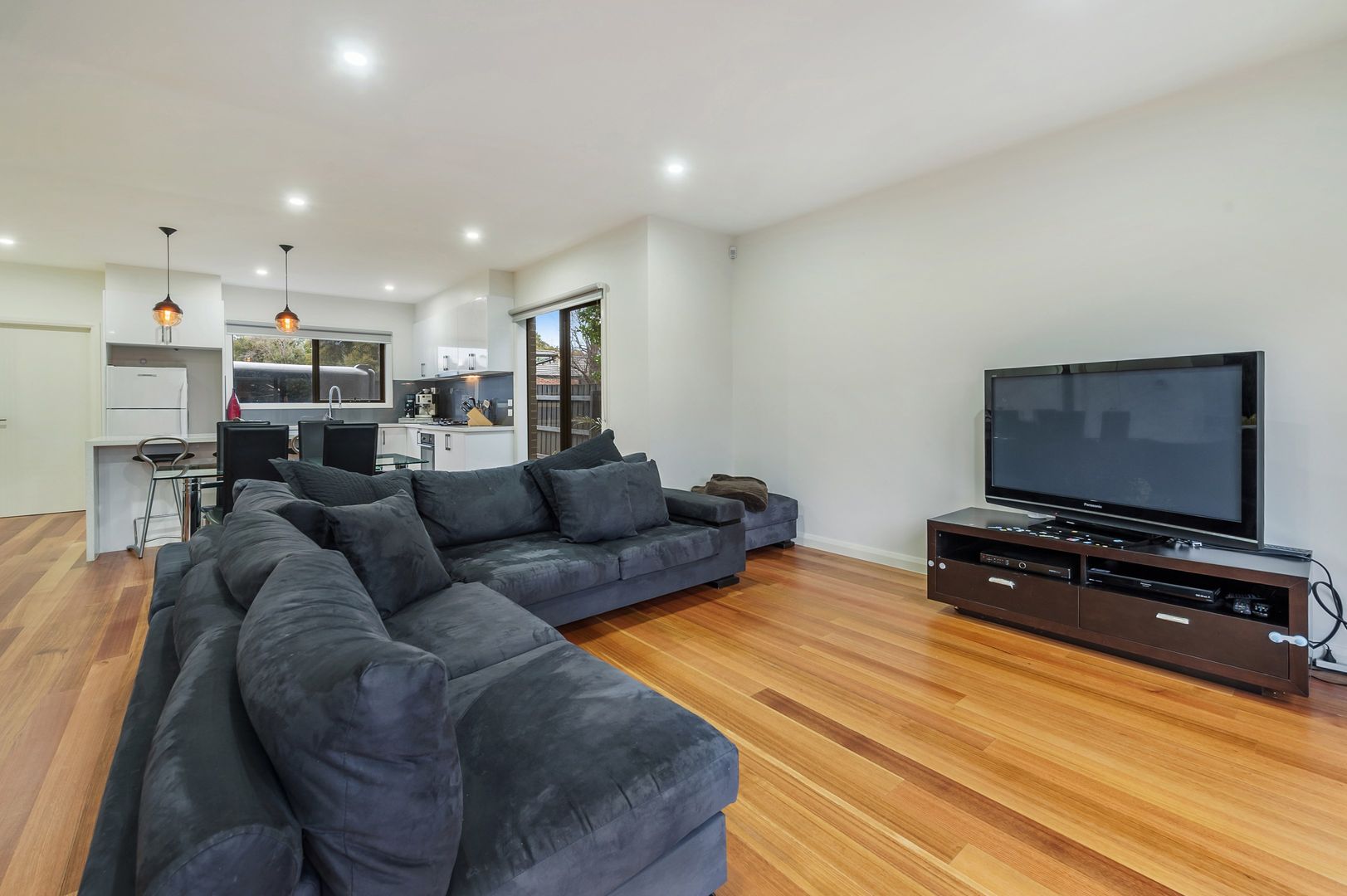 3/23 Lake Street, Reservoir VIC 3073, Image 1