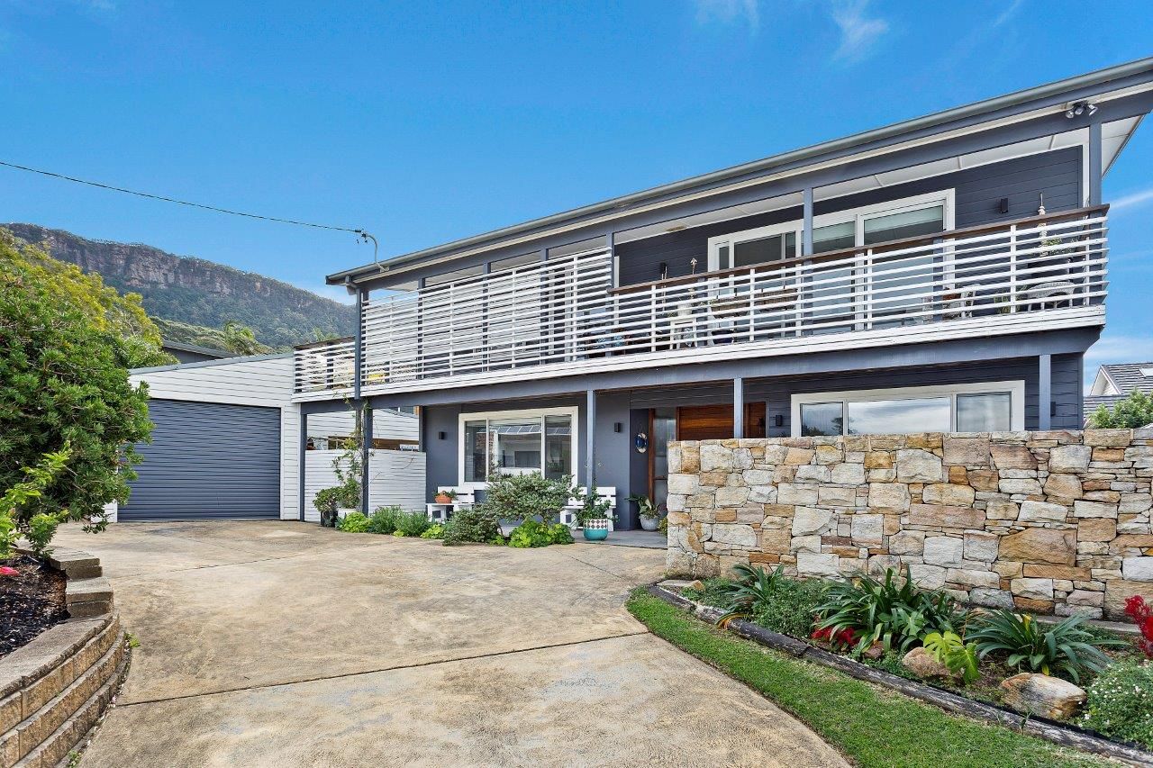 4 bedrooms House in 55 Squires Crescent COLEDALE NSW, 2515