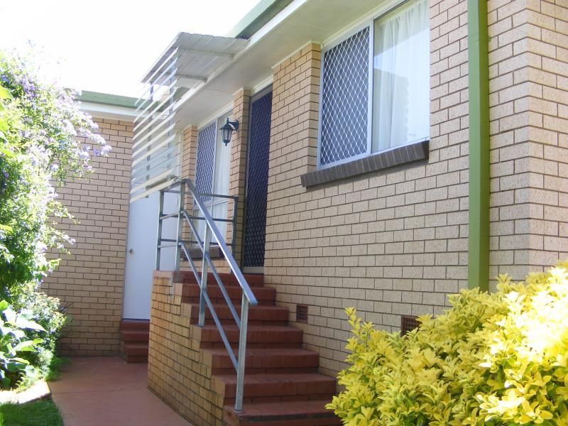 2 bedrooms Apartment / Unit / Flat in 2/2 Kent Street EAST TOOWOOMBA QLD, 4350