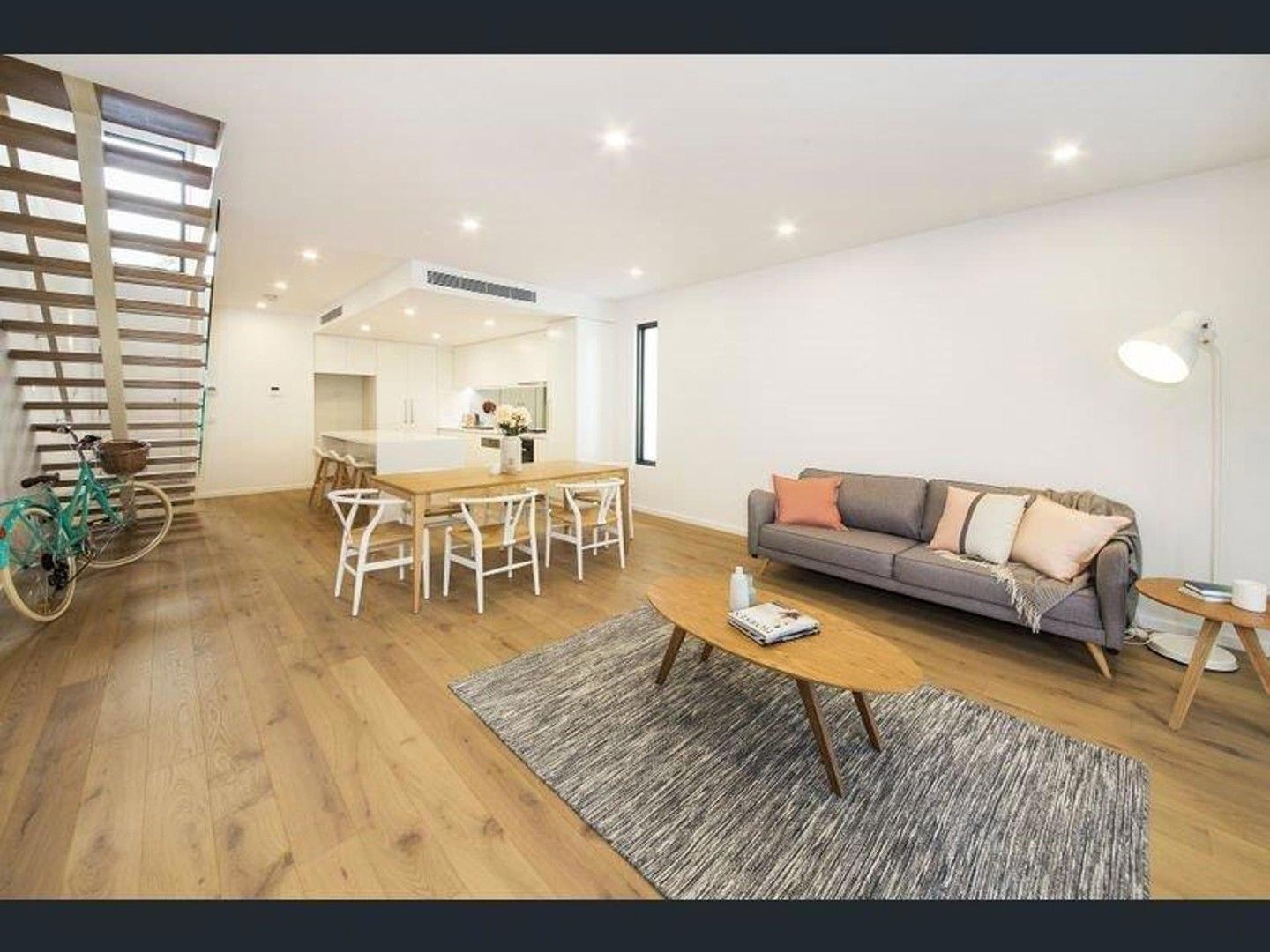 3 bedrooms House in 13/19 Landcox Street BRIGHTON EAST VIC, 3187