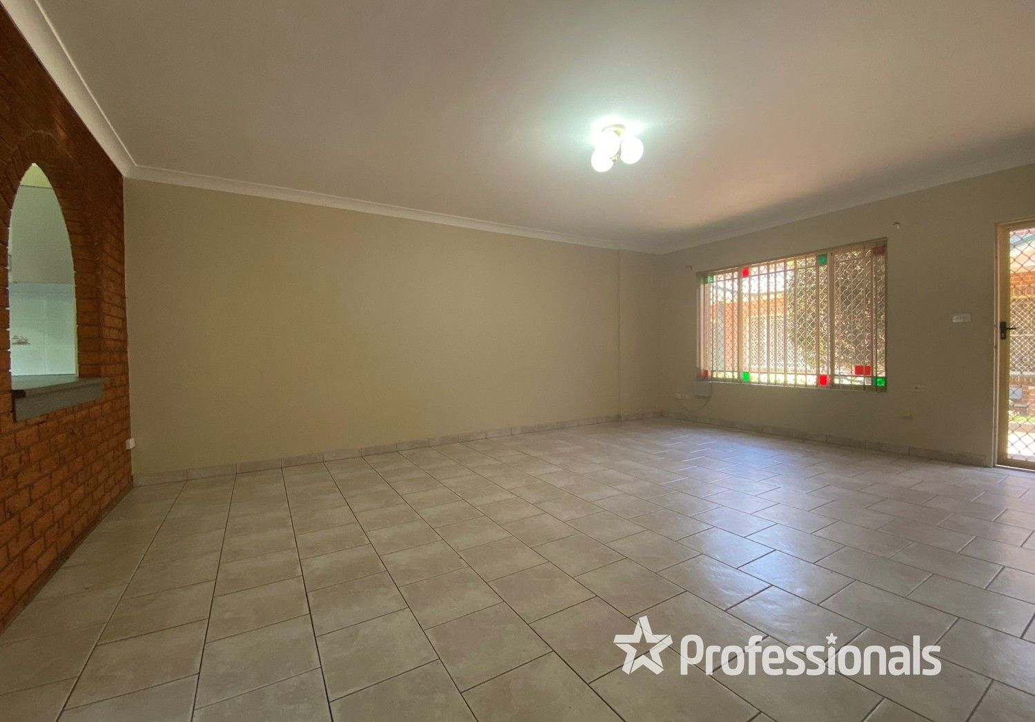 3/30 Hoxton Park Road, Liverpool NSW 2170, Image 2