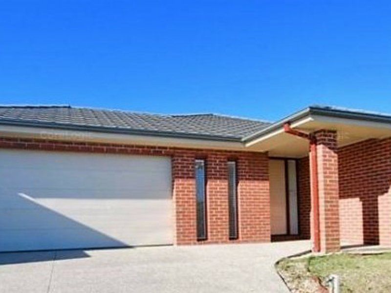 30 Saul Avenue, Berwick VIC 3806