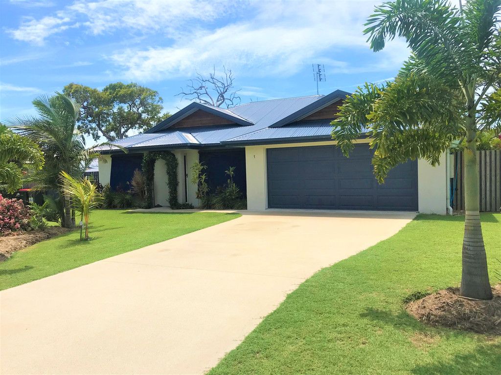 4 bedrooms House in 1 Marine Parade AGNES WATER QLD, 4677