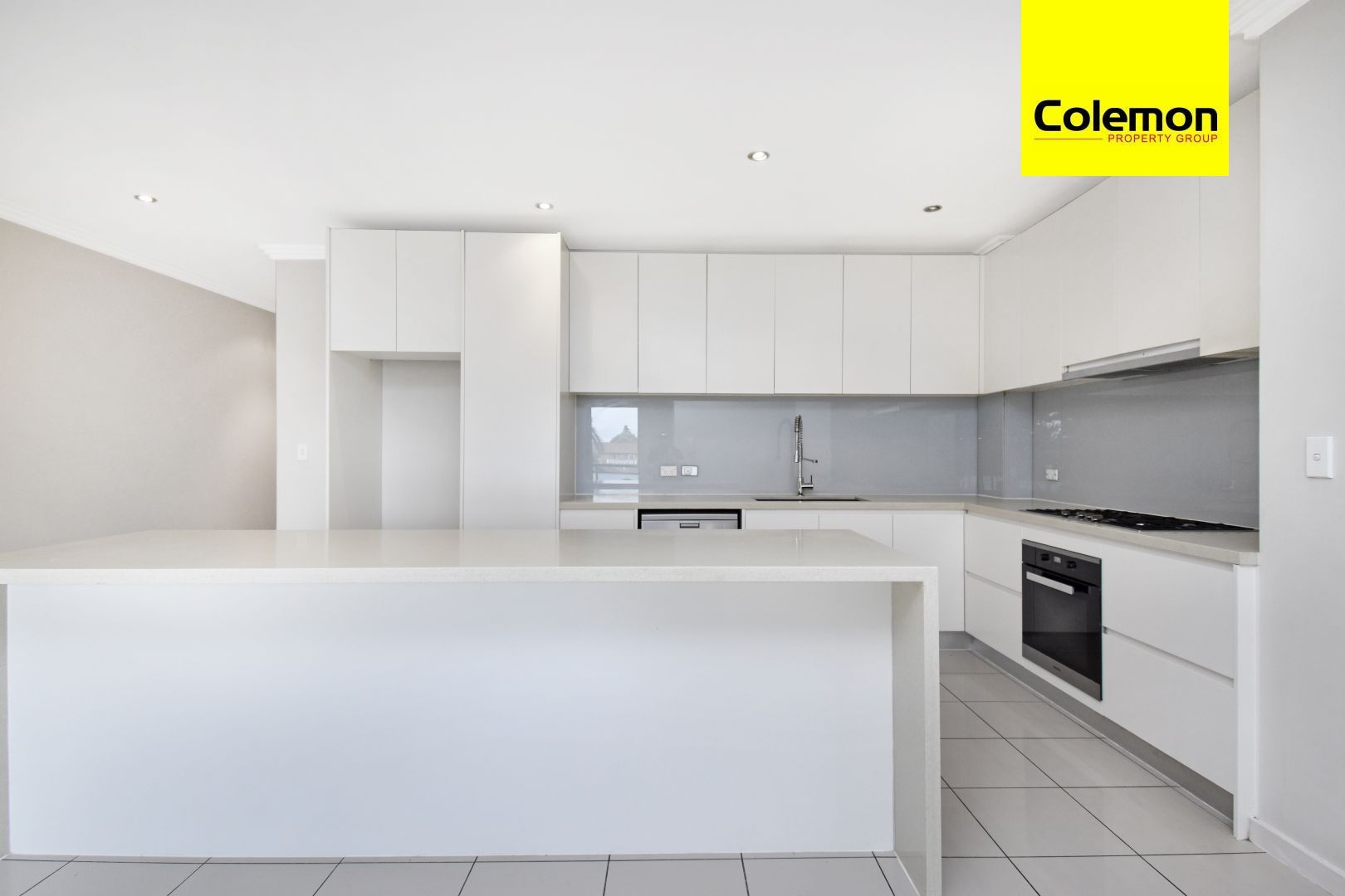 3 bedrooms Apartment / Unit / Flat in 32/8-16 Eighth Ave CAMPSIE NSW, 2194