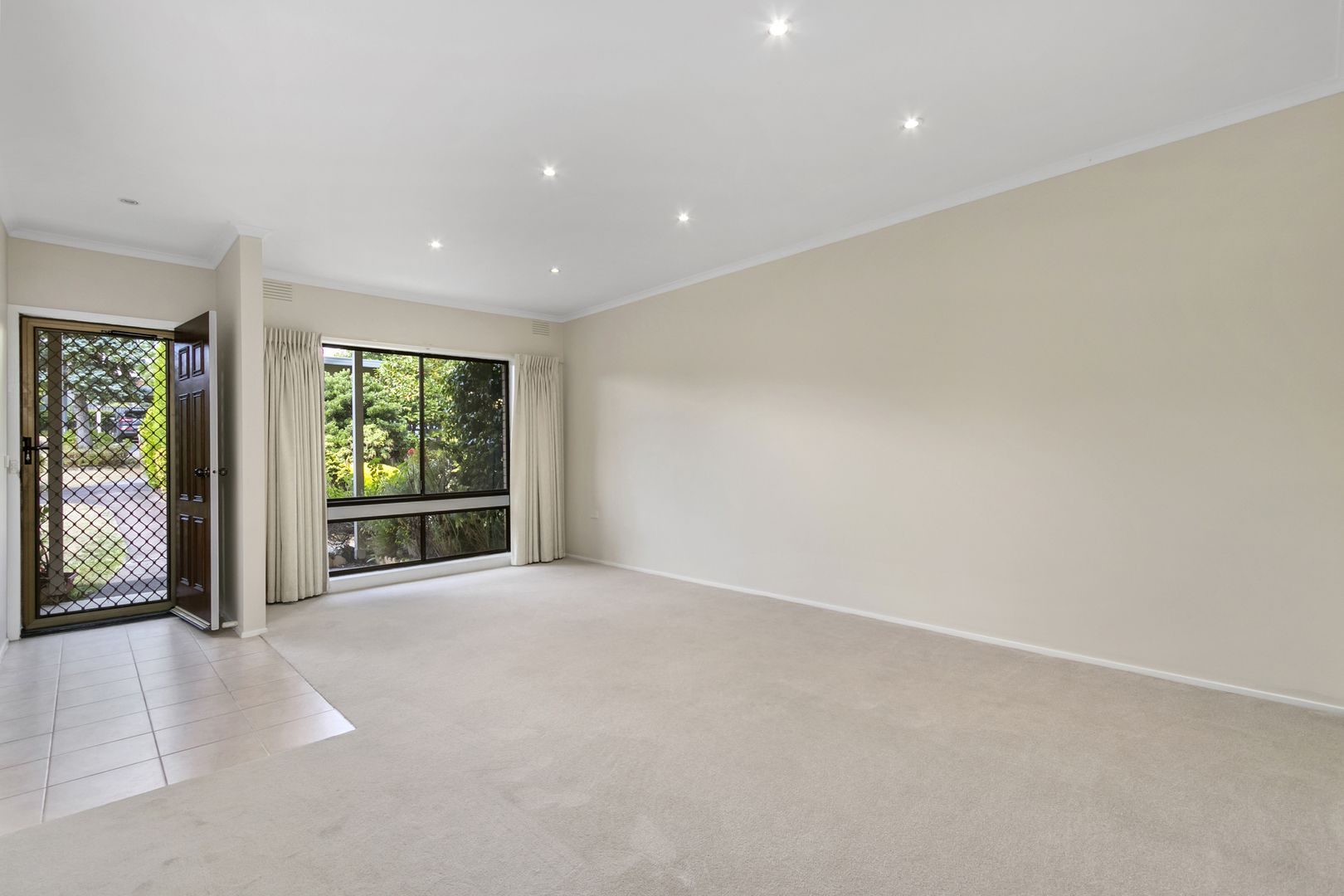 144/37 View Mount Road, Glen Waverley VIC 3150 Domain