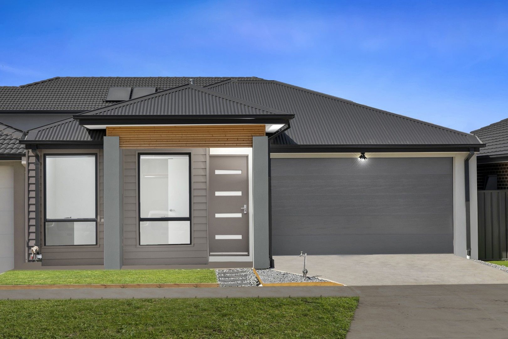 3 bedrooms House in 15 Moombil Road TRUGANINA VIC, 3029