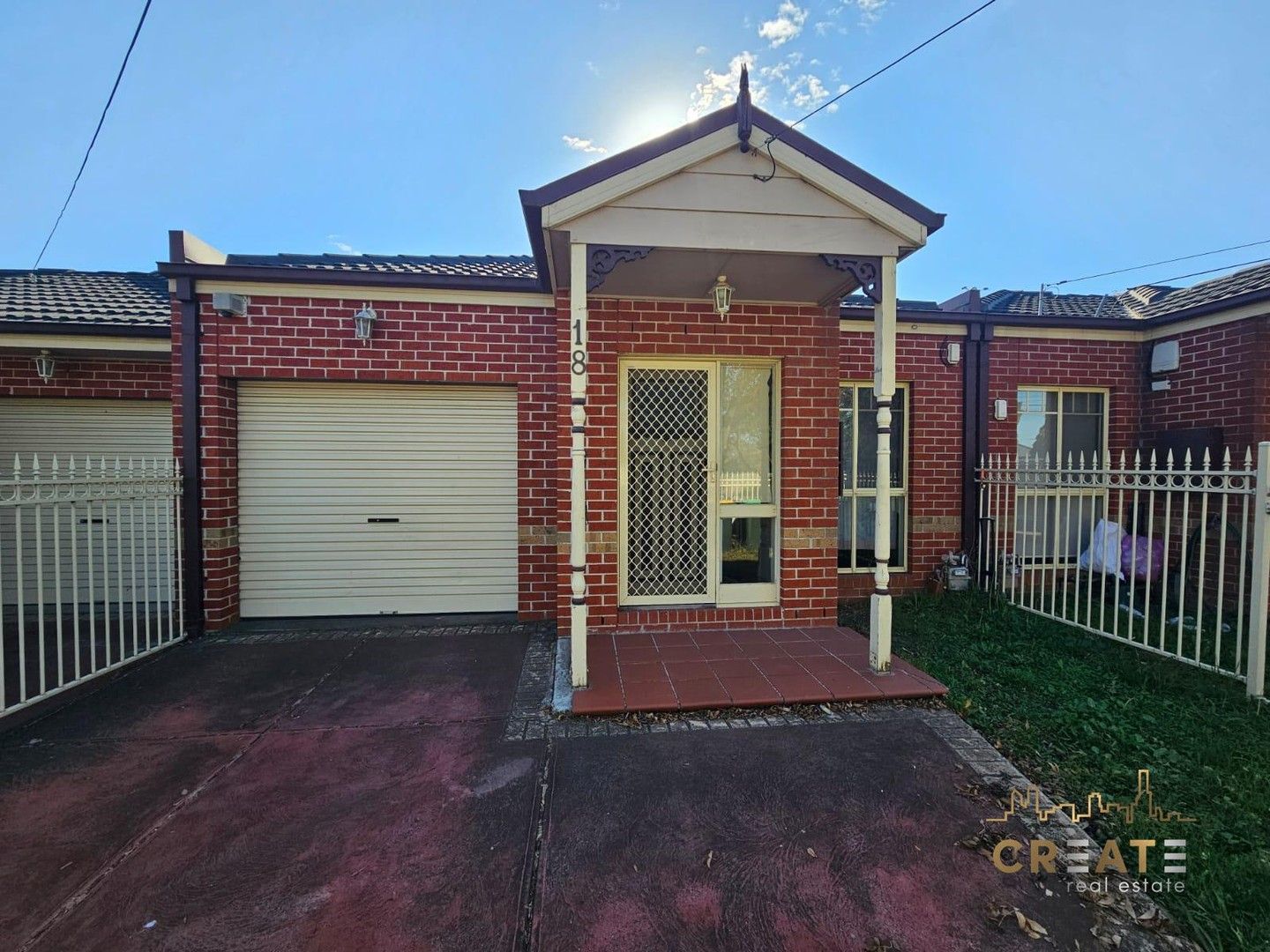 3 bedrooms Townhouse in 18 Mayo Street SUNSHINE WEST VIC, 3020