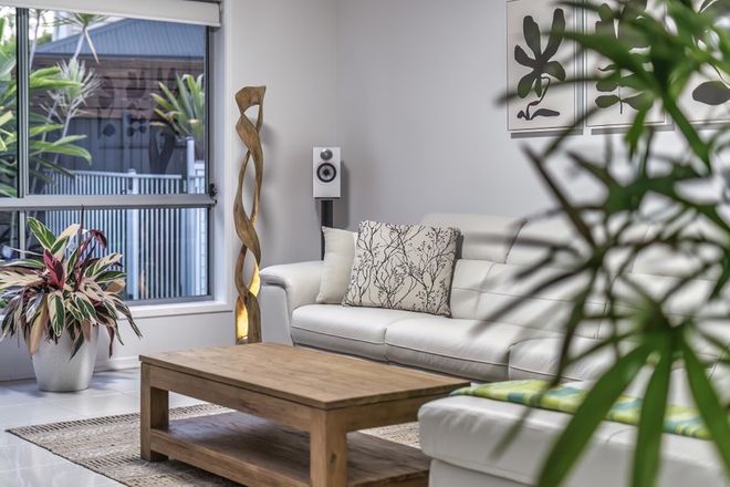 8 Severn Street Coomera 4209 - Image 3