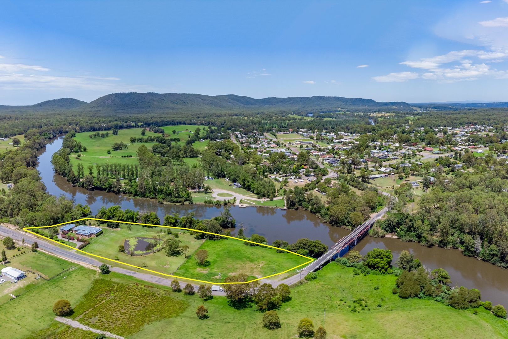 1275 Limeburners Creek Road, Clarence Town NSW 2321, Image 2