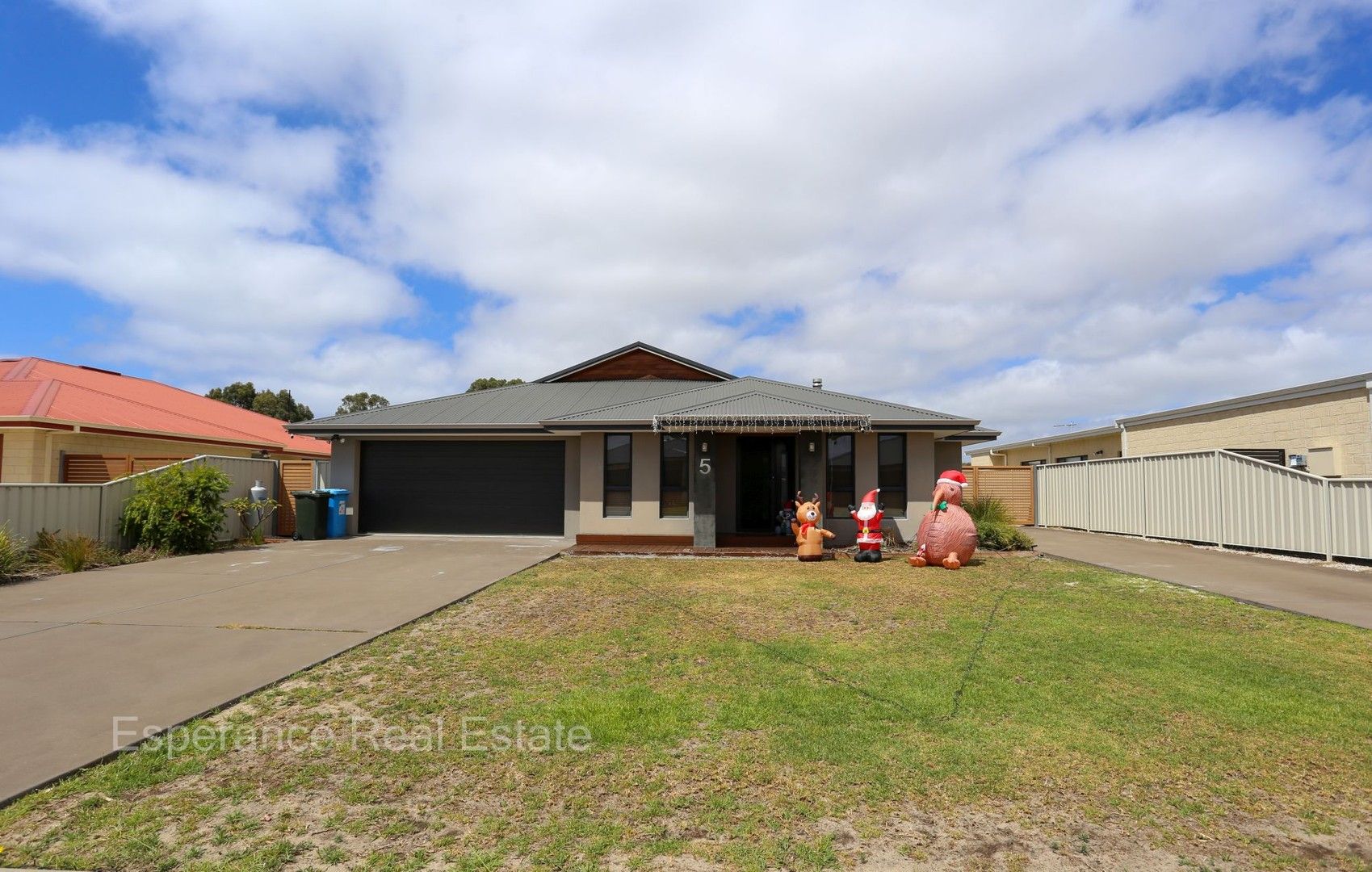 4 bedrooms House in 5 Hastings Crescent CASTLETOWN WA, 6450