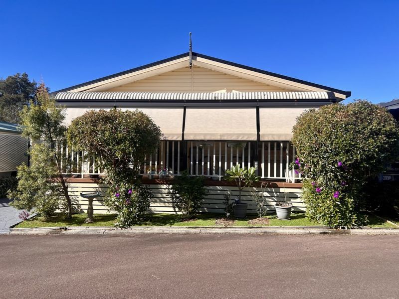 3 bedrooms House in 214/2 Mulloway Road CHAIN VALLEY BAY NSW, 2259